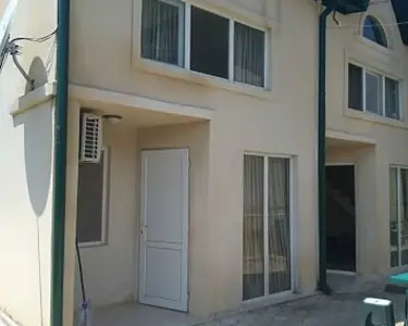 Nonas Cottages