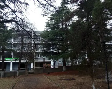 ვარძია ქეივ
